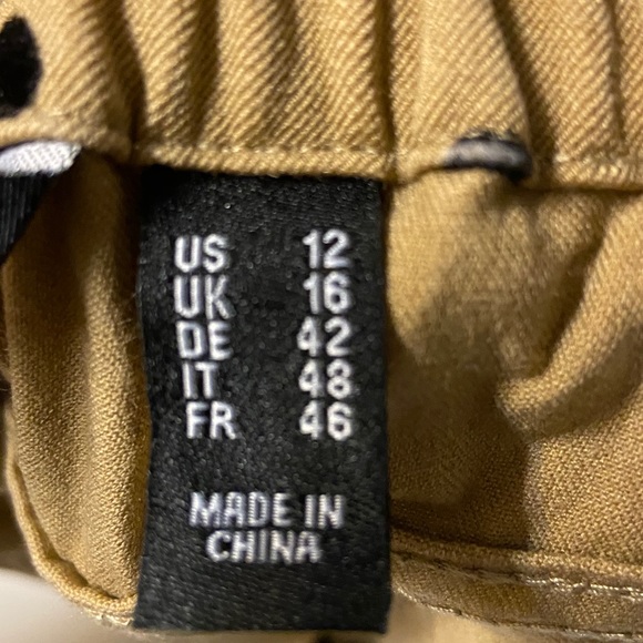 Isaac Mizrahi Polka Dot Pants 12 - Picture 7 of 8